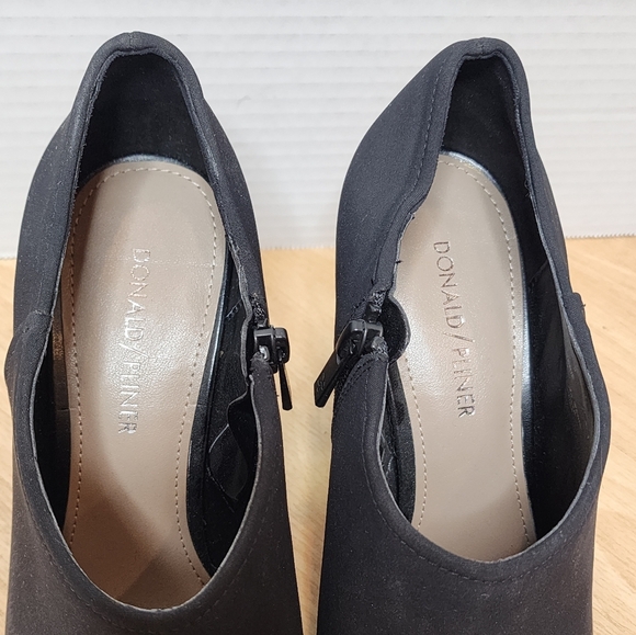 Donald J Pliner Verie Pointed Toe Ankle Black Booties Shooties Size 8M - Picture 11 of 15